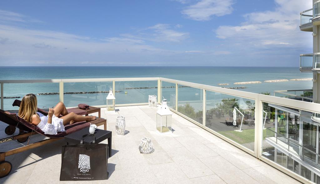 Hotel Sans Souci Gabicce Mare Zewnętrze zdjęcie
